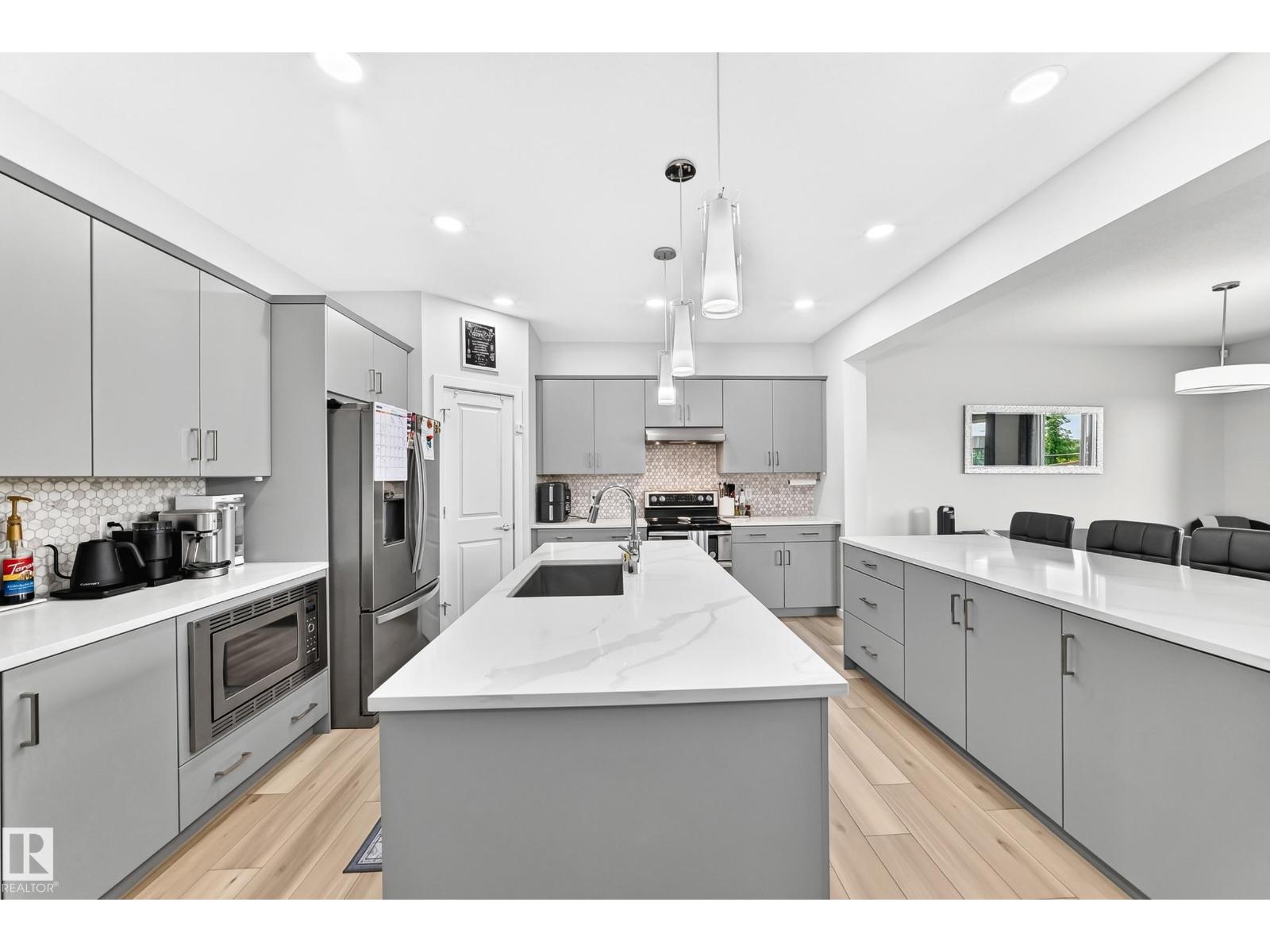 4018 HAWTHORN LINK LI SW - 4