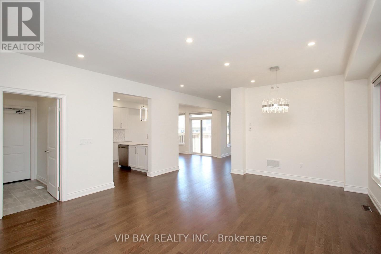 8 TREMOY ROAD - 12