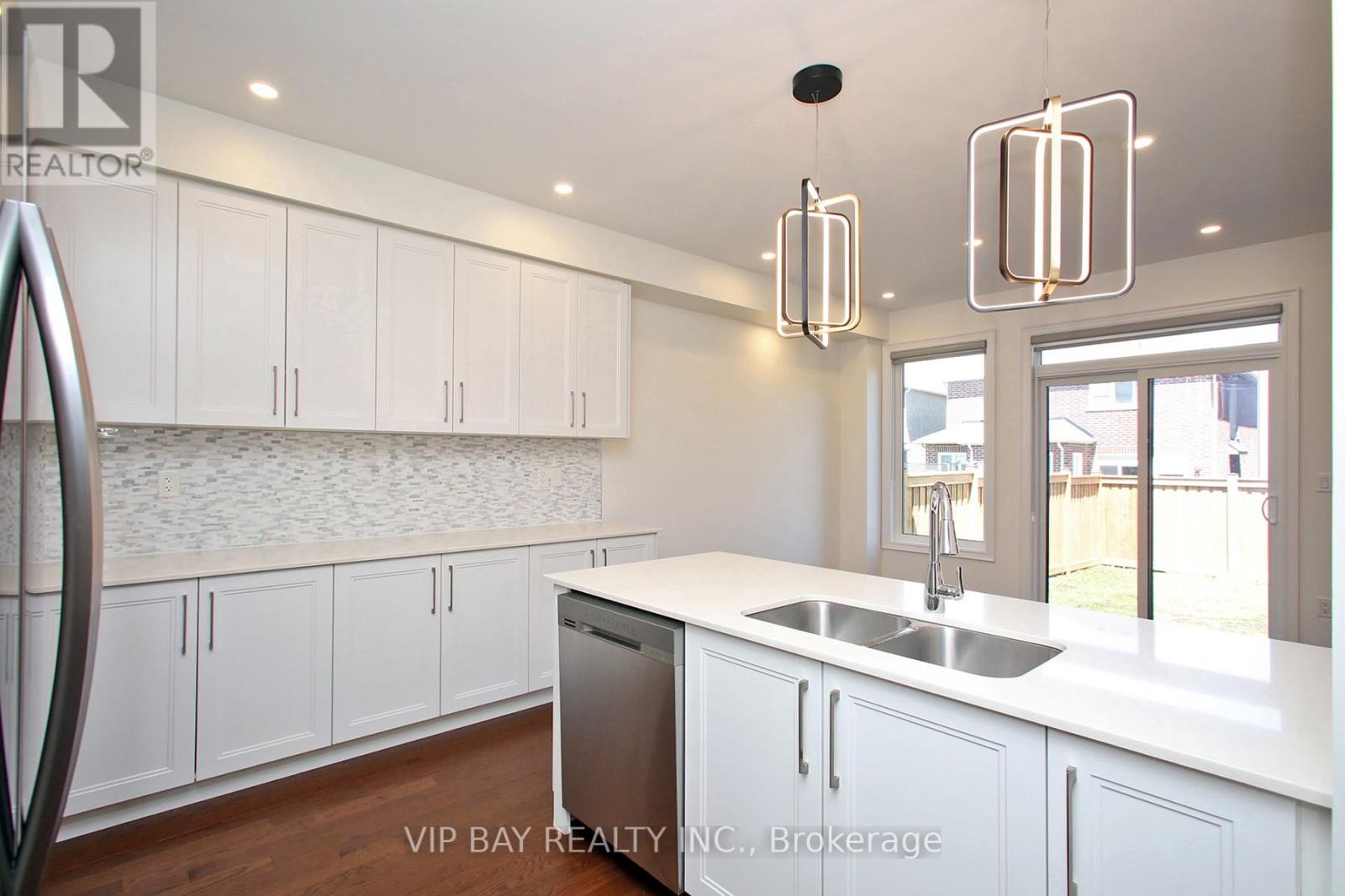 8 TREMOY ROAD - 5
