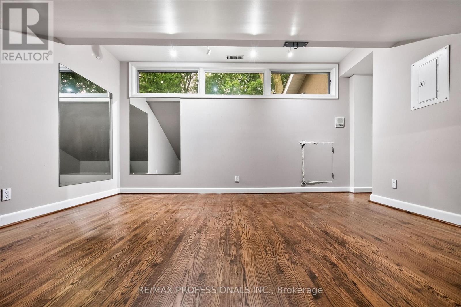 Thumbnail 27