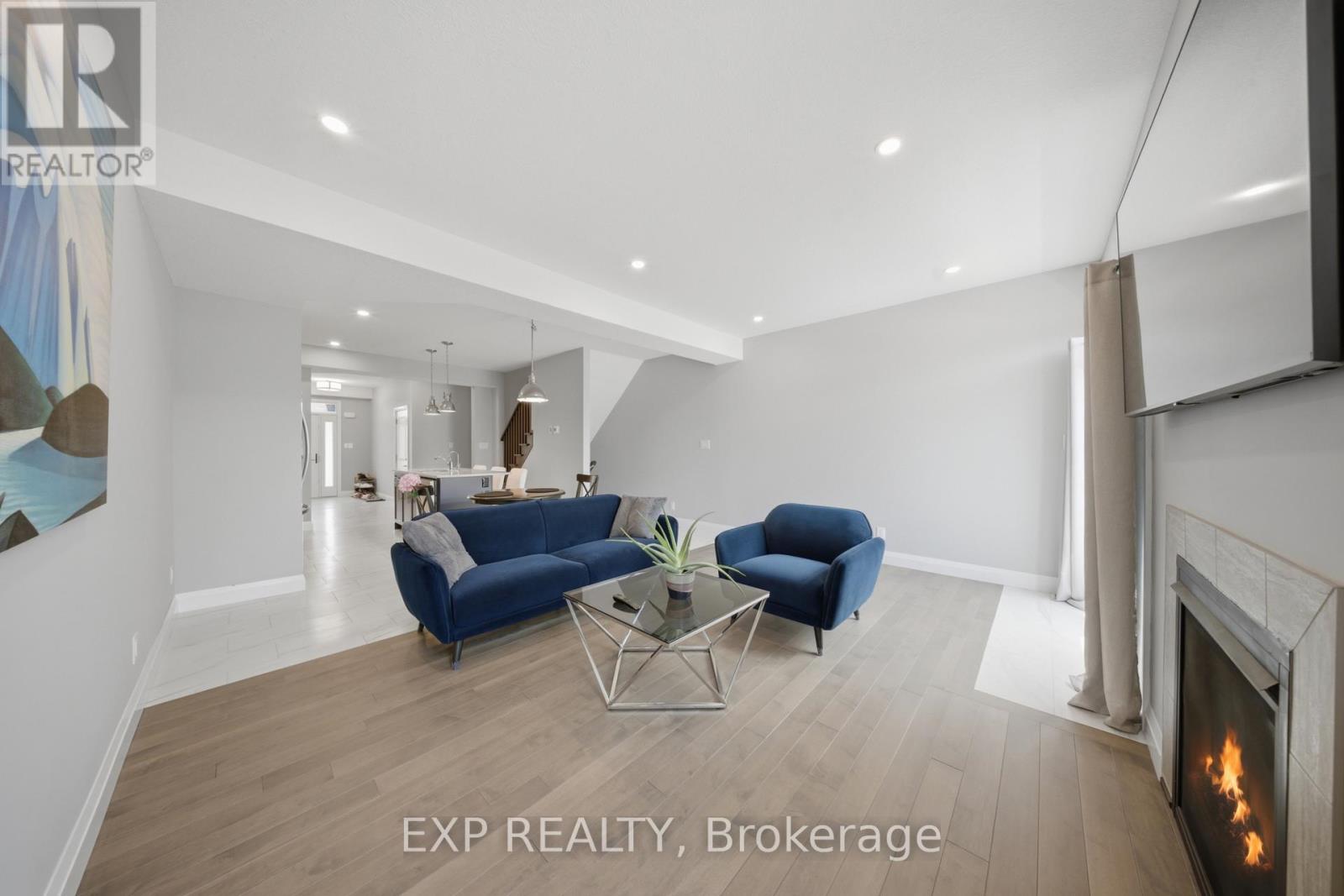107 STEPHENSON WAY - 21