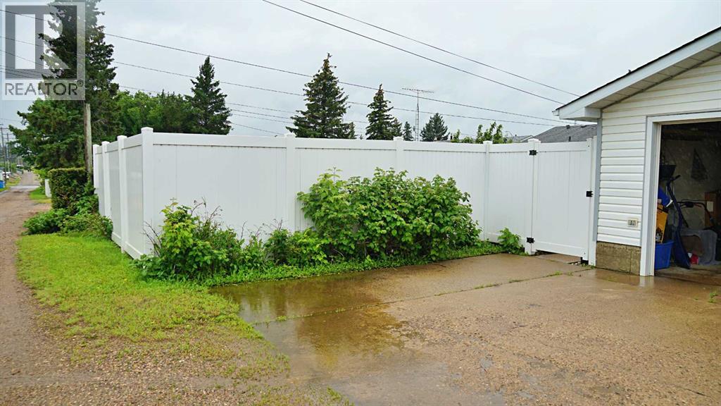 5825 51 Street - 6