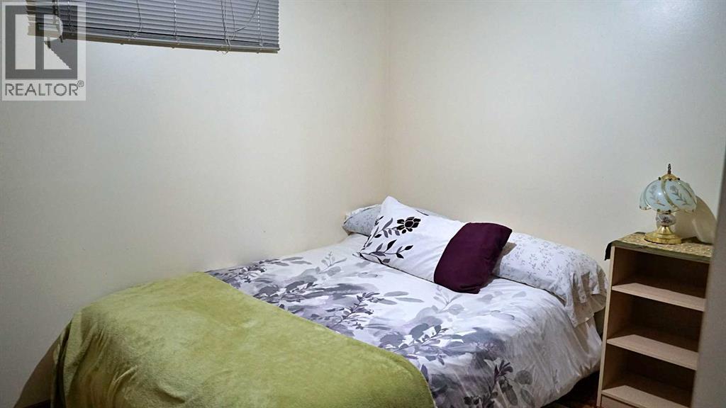 5825 51 Street - 23