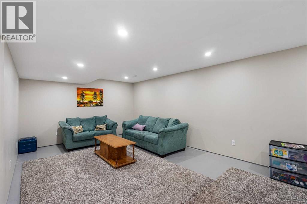 33025 Township Road 290 - 24