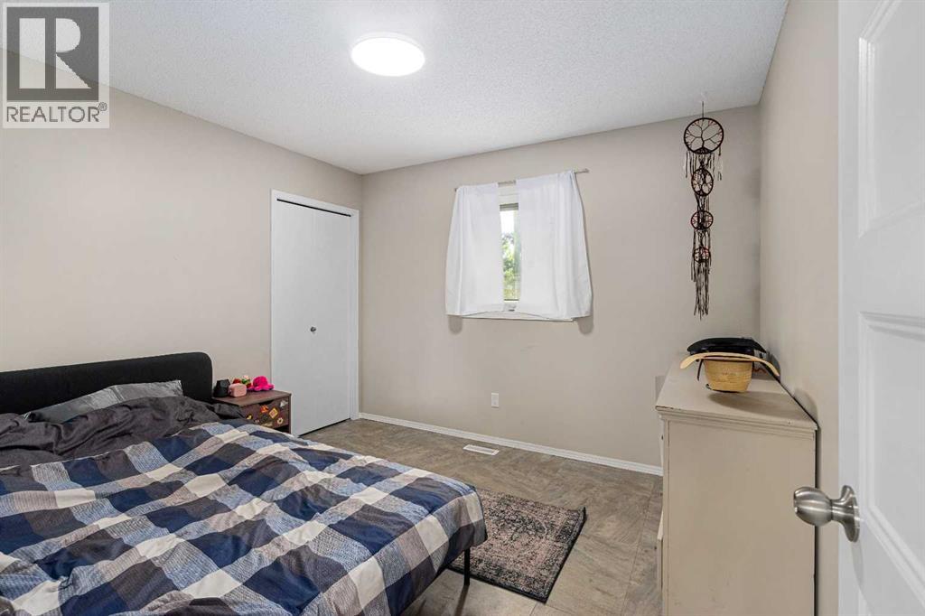 33025 Township Road 290 - 22