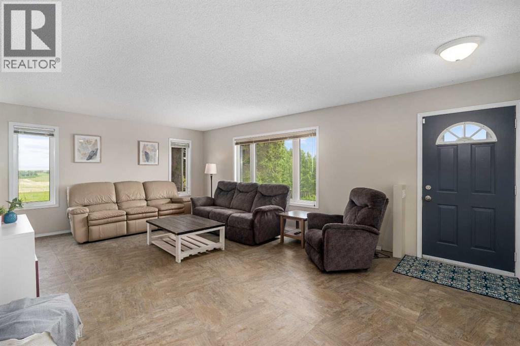 33025 Township Road 290 - 8