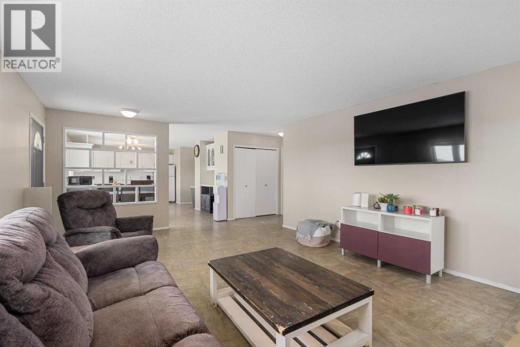 33025 Township Road 290 - 11