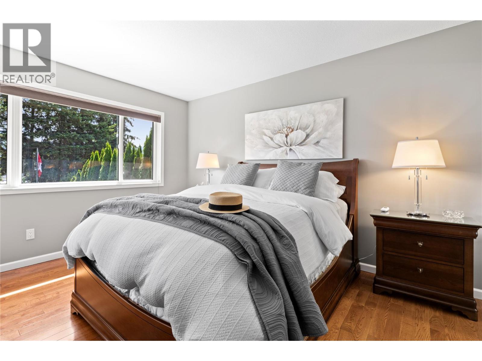 2934 Juniper Crescent - 32