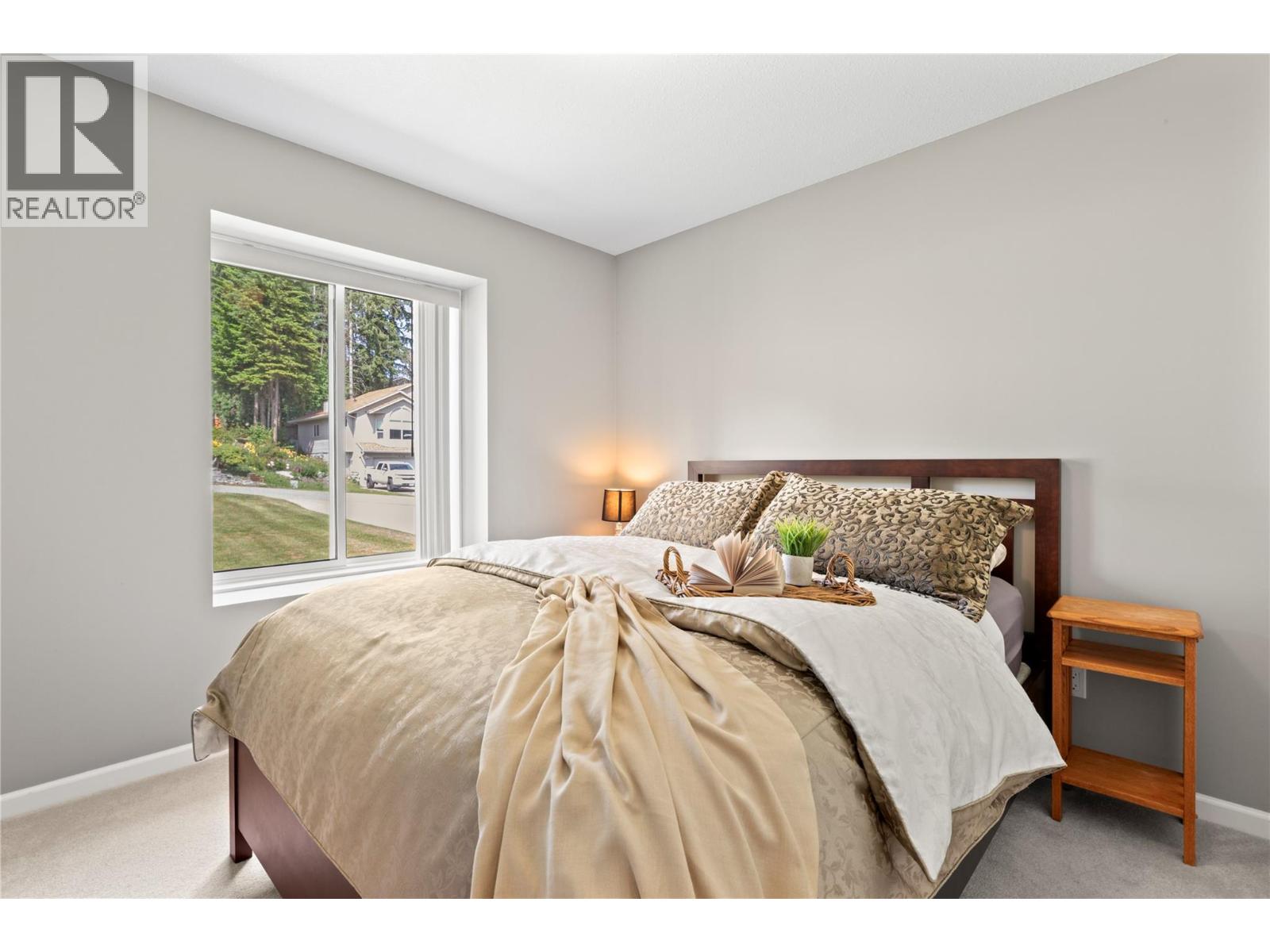 2934 Juniper Crescent - 40