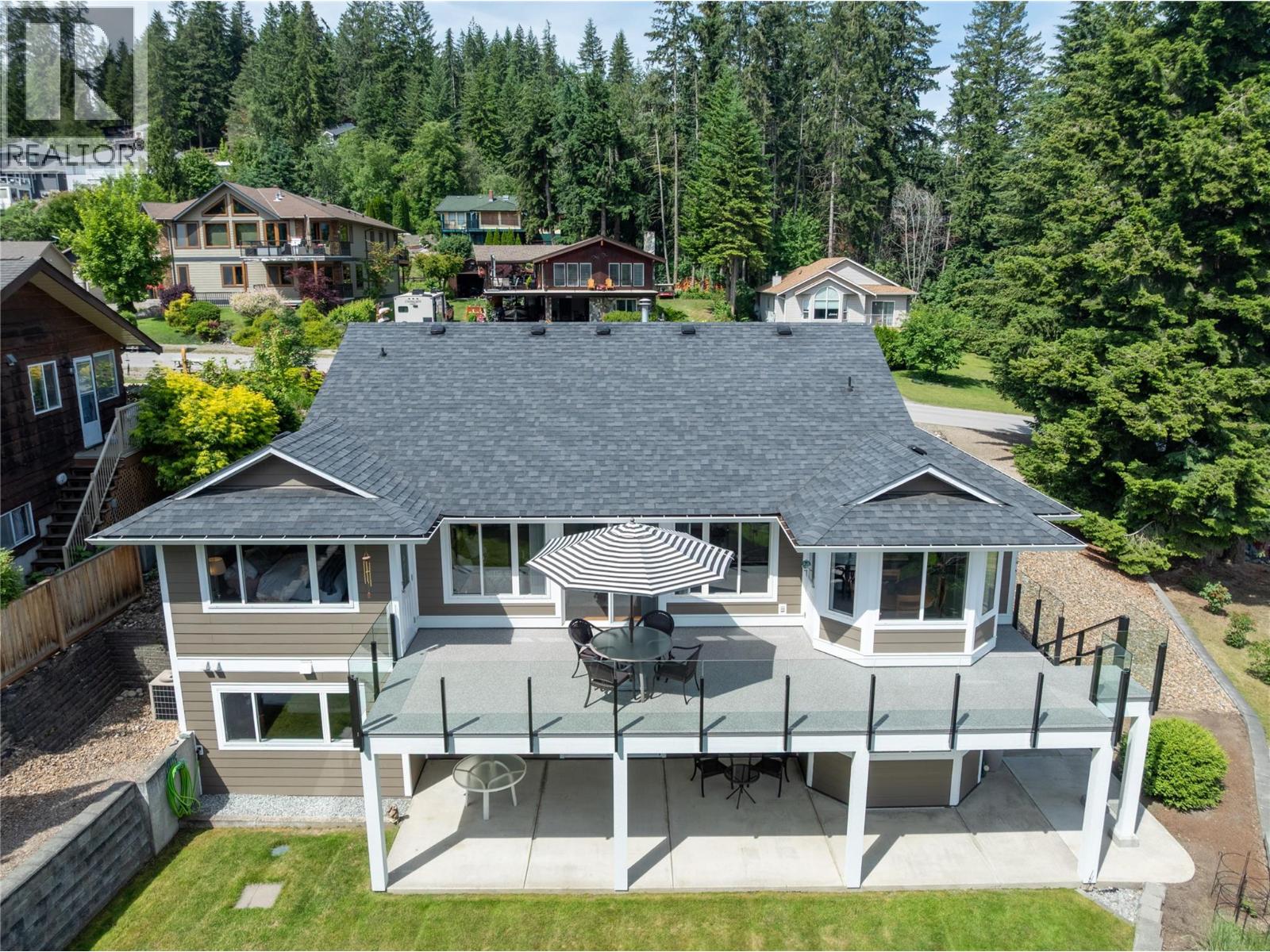 2934 Juniper Crescent - 2