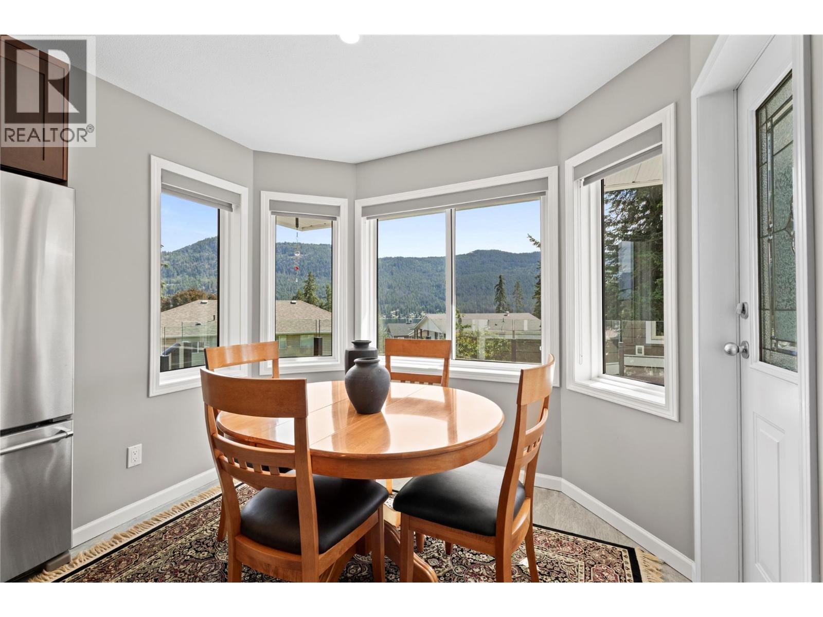 2934 Juniper Crescent - 22