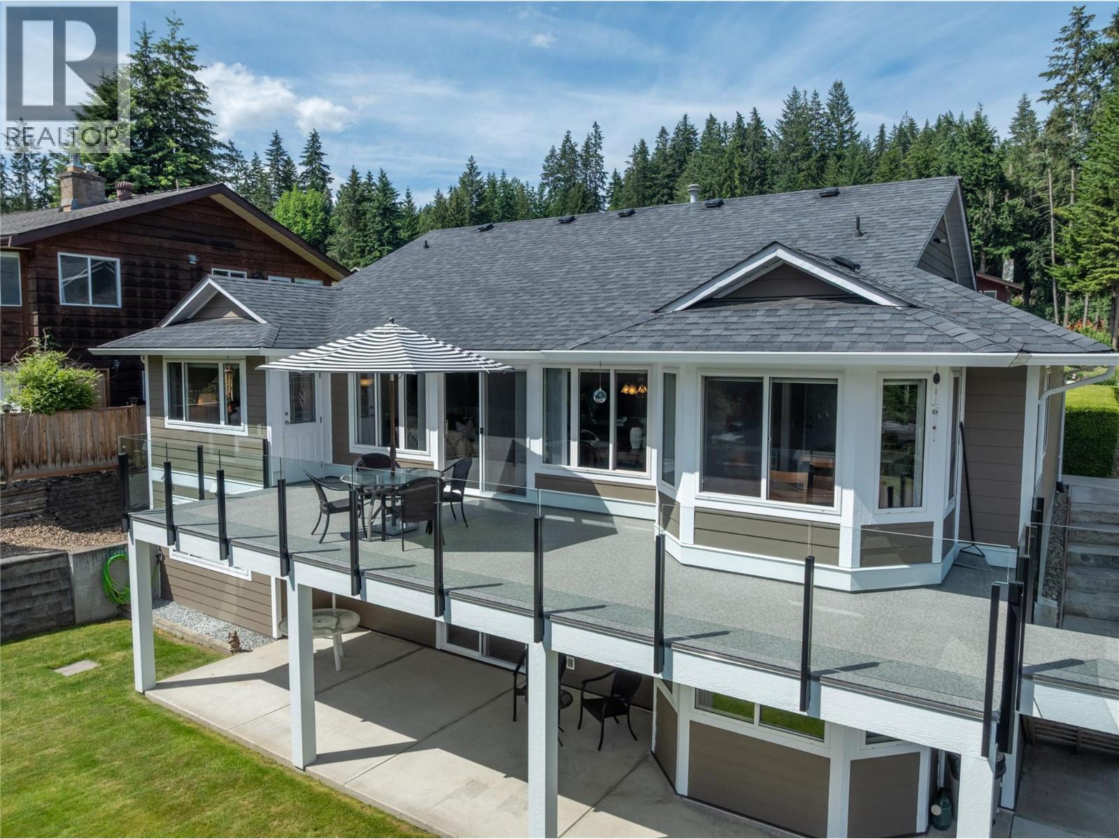 2934 Juniper Crescent - 29