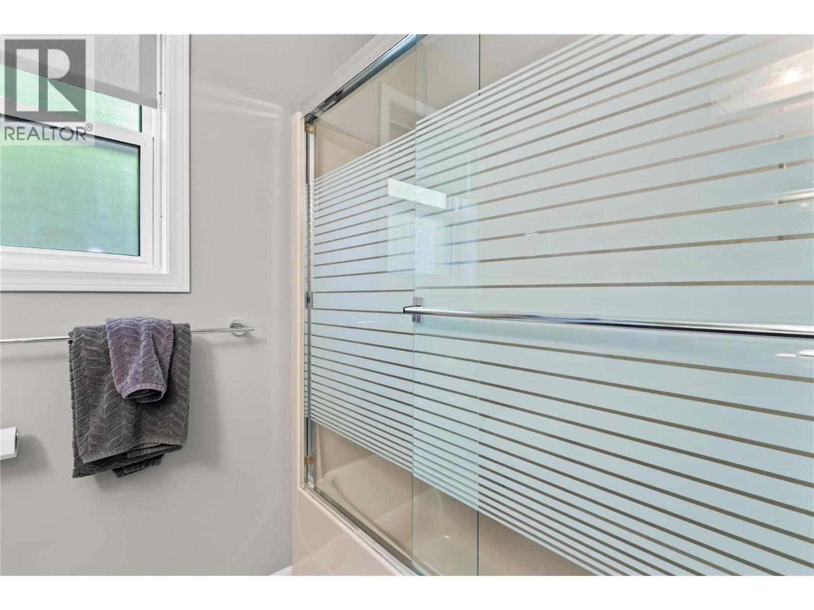2934 Juniper Crescent - 39