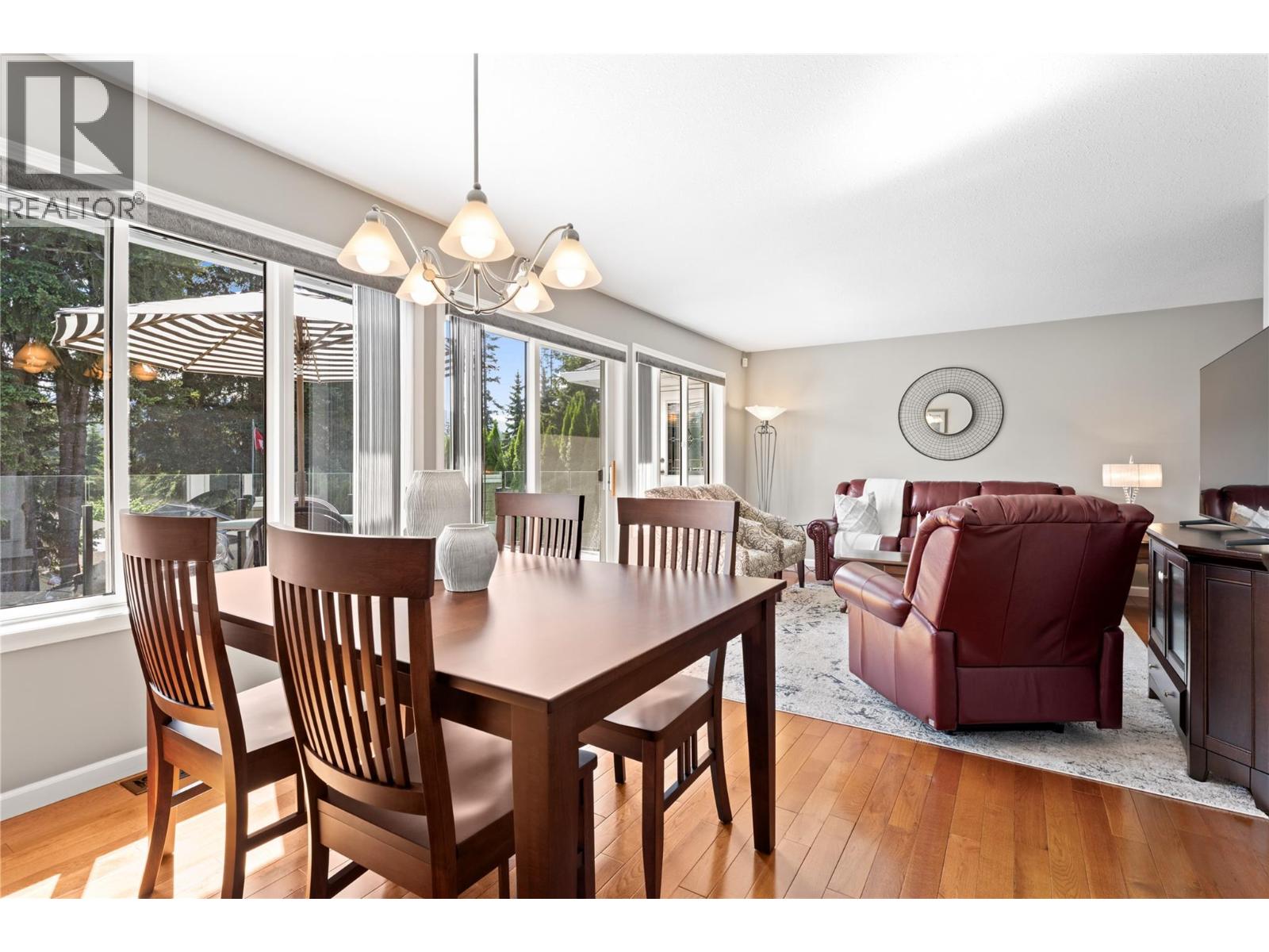 2934 Juniper Crescent - 10