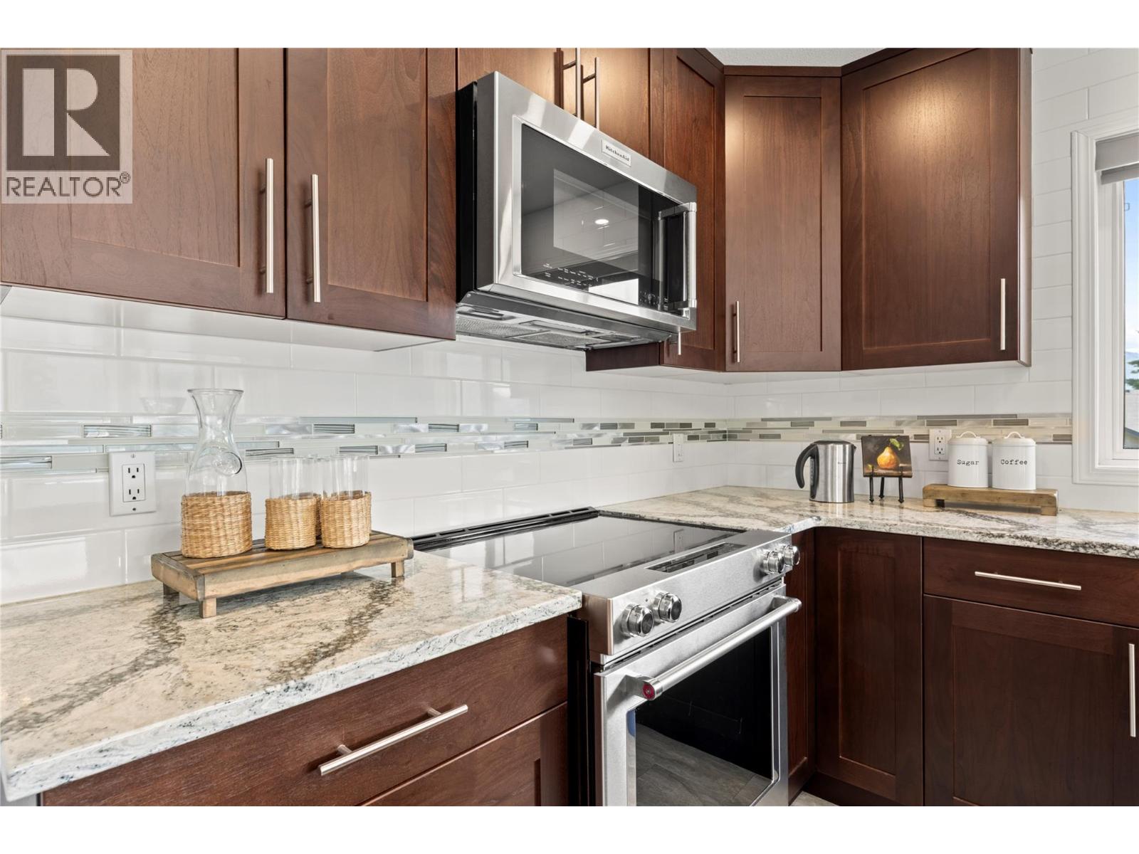 2934 Juniper Crescent - 13