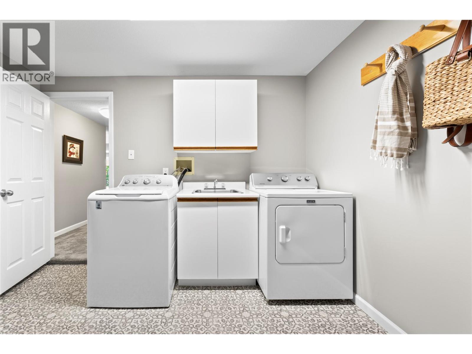 2934 Juniper Crescent - 54