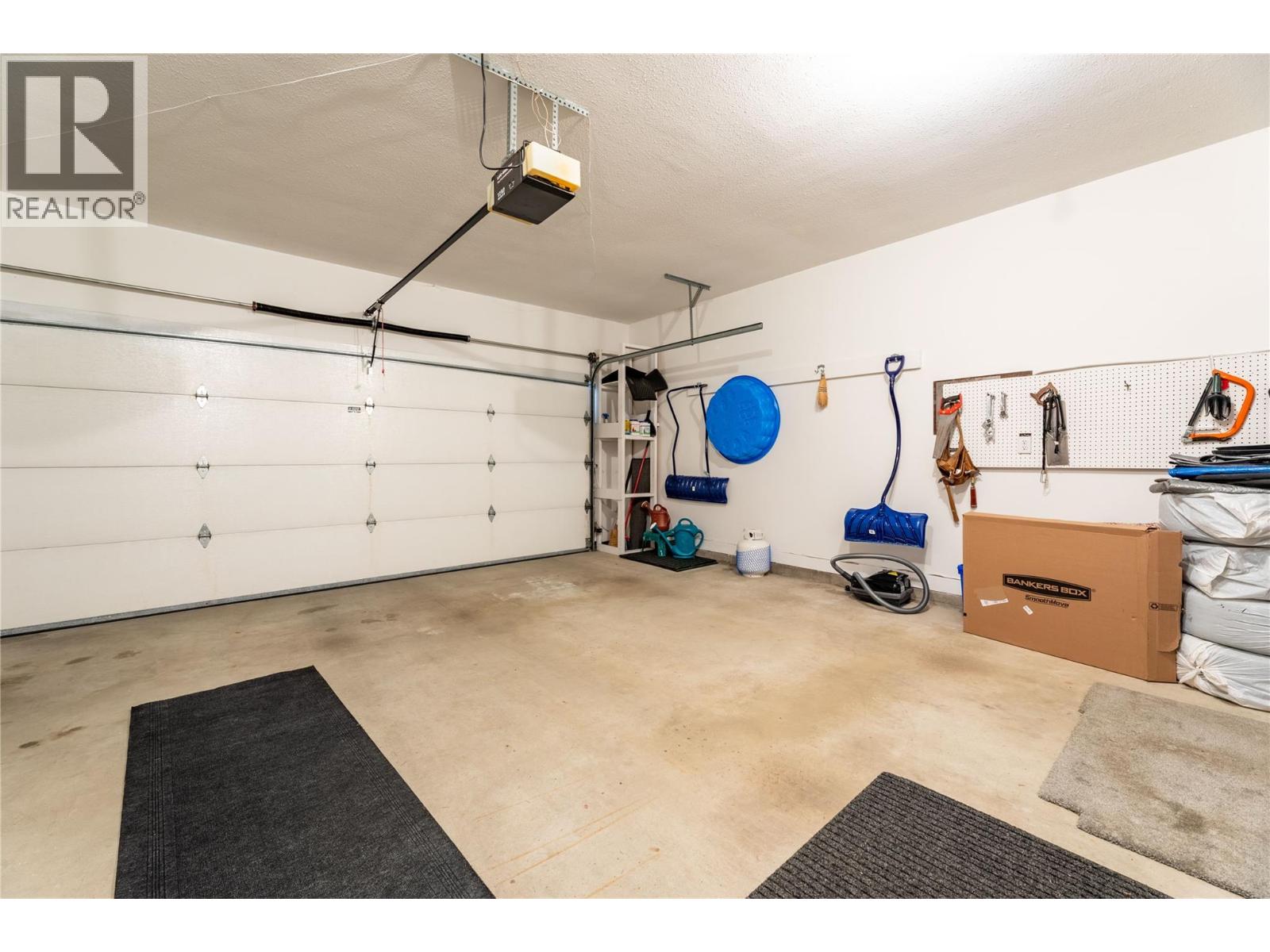 2934 Juniper Crescent - 69