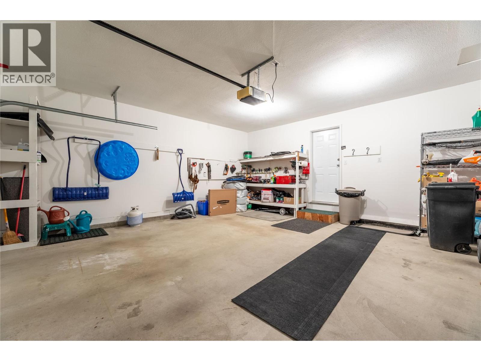 2934 Juniper Crescent - 70