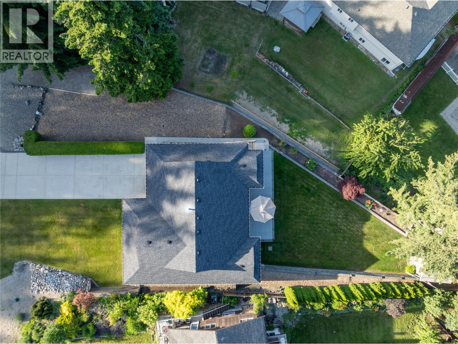 2934 Juniper Crescent - 73