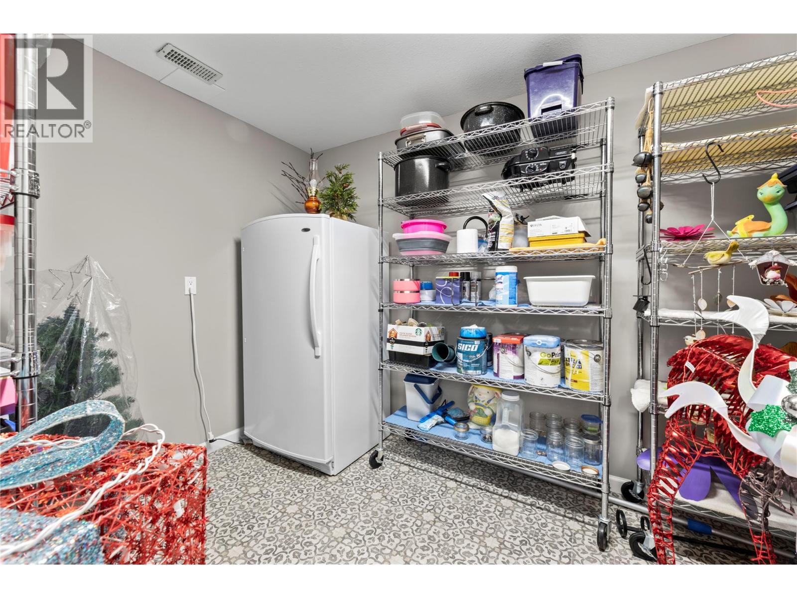 2934 Juniper Crescent - 57