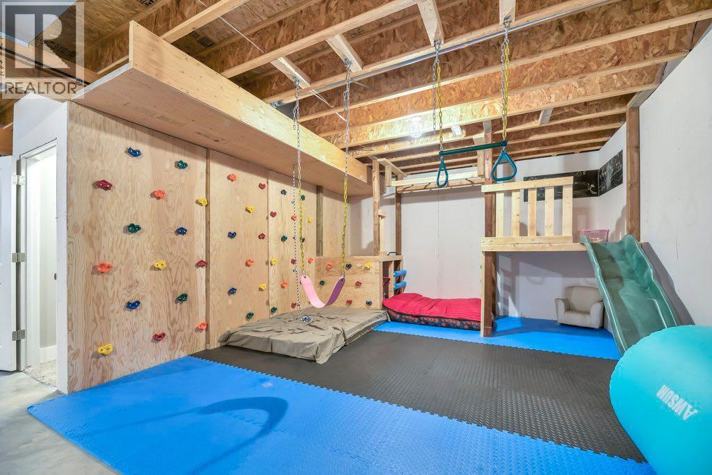 233 Sandpiper Boulevard - 33