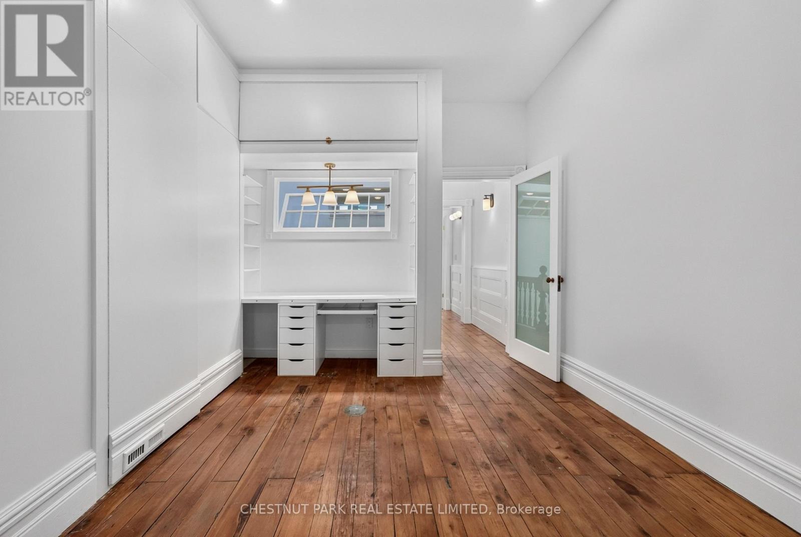 347 1/2 WELLESLEY STREET E - Image 23