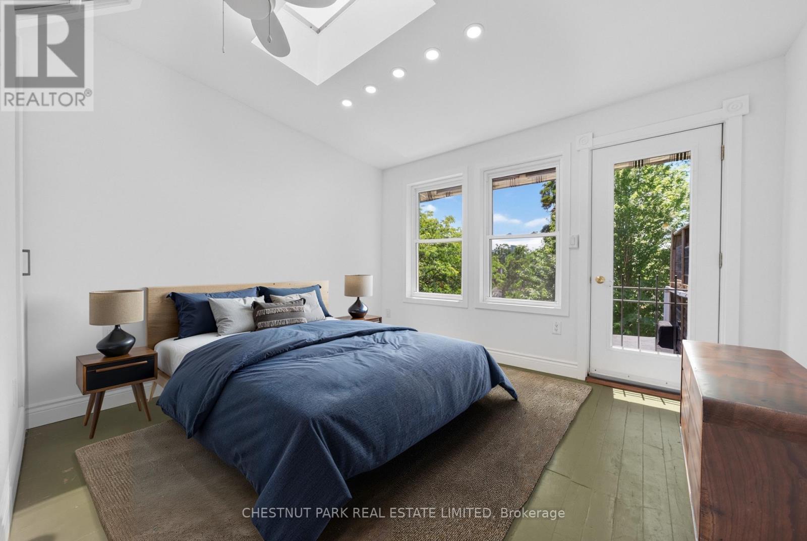 347 1/2 WELLESLEY STREET E - Image 26