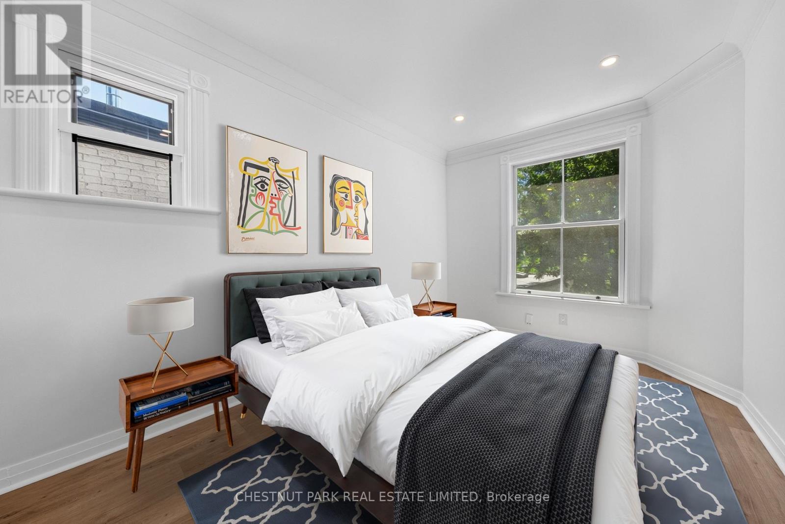 347 1/2 WELLESLEY STREET E - Image 19