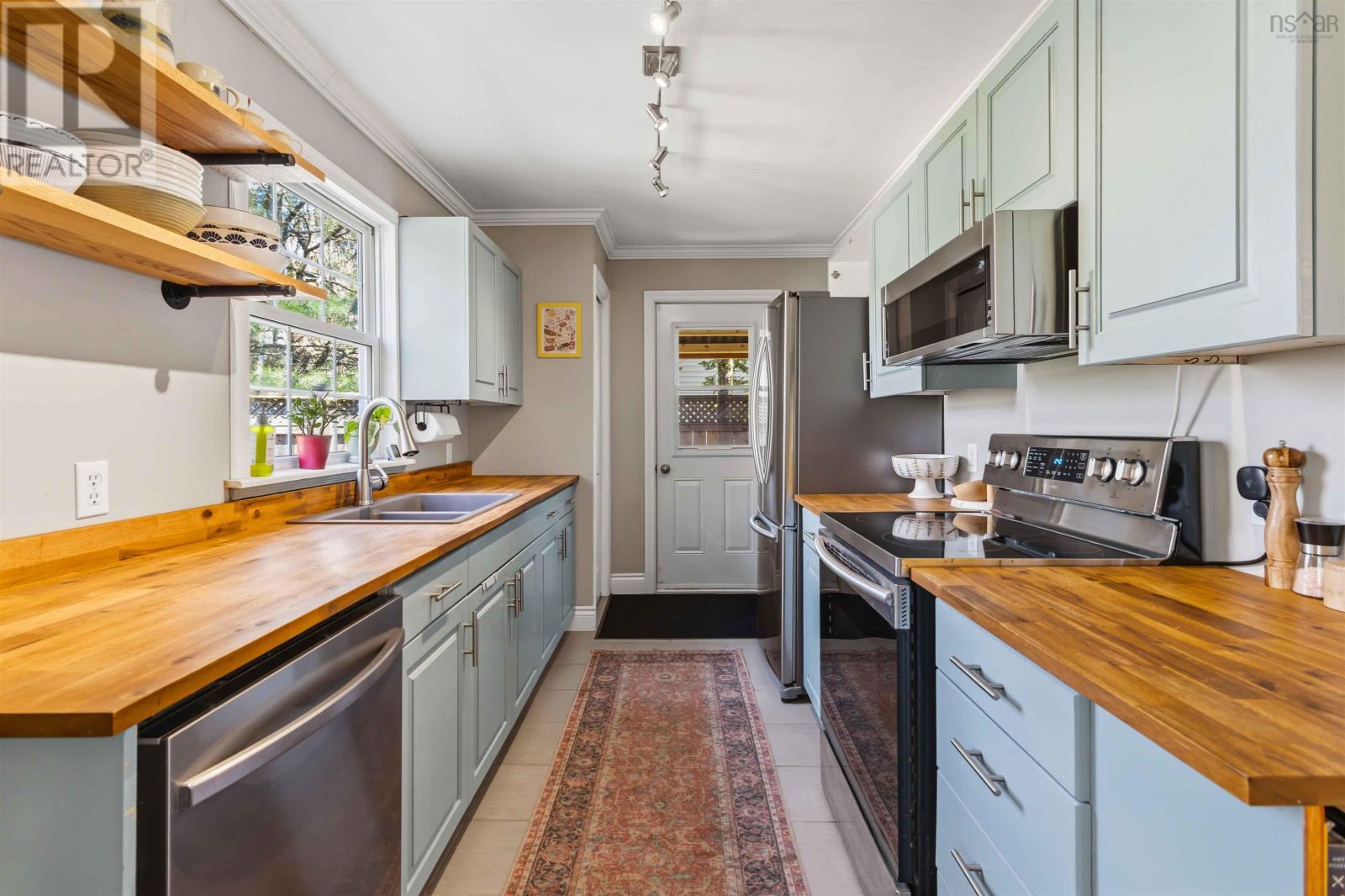 208 Donaldson Avenue - 12