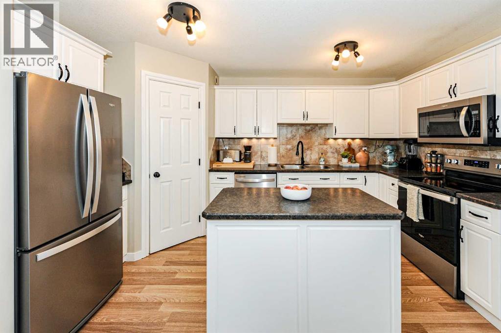 4504 75 Street - Image 11