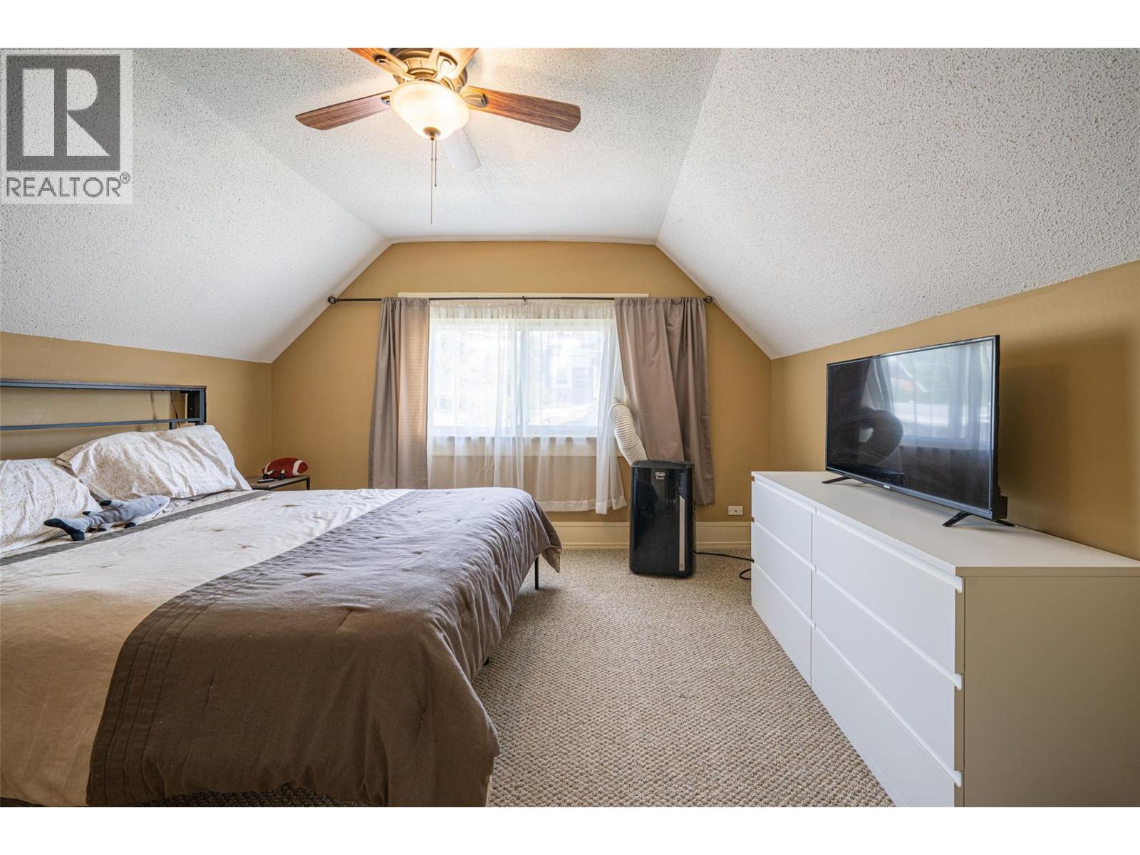 3008 26 Street - 44
