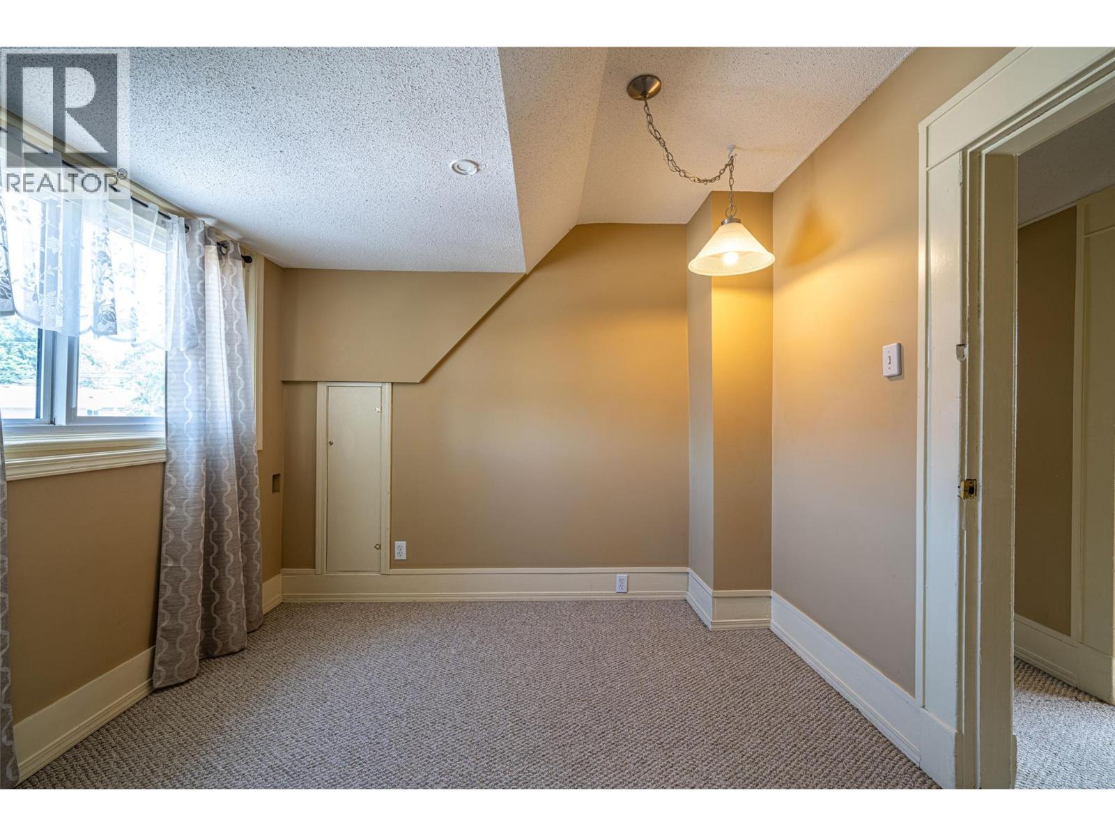 3008 26 Street - 53