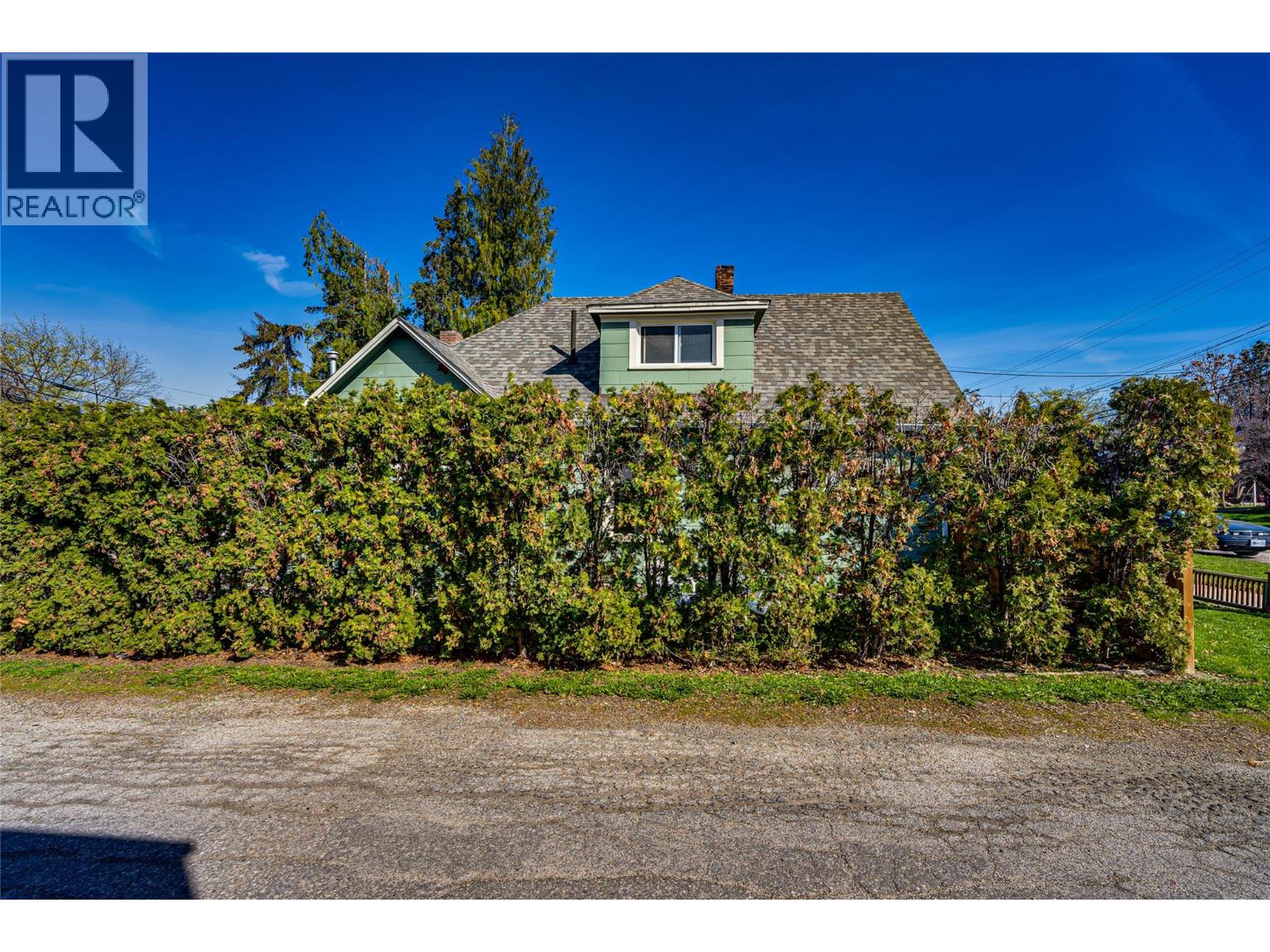 3008 26 Street - 17