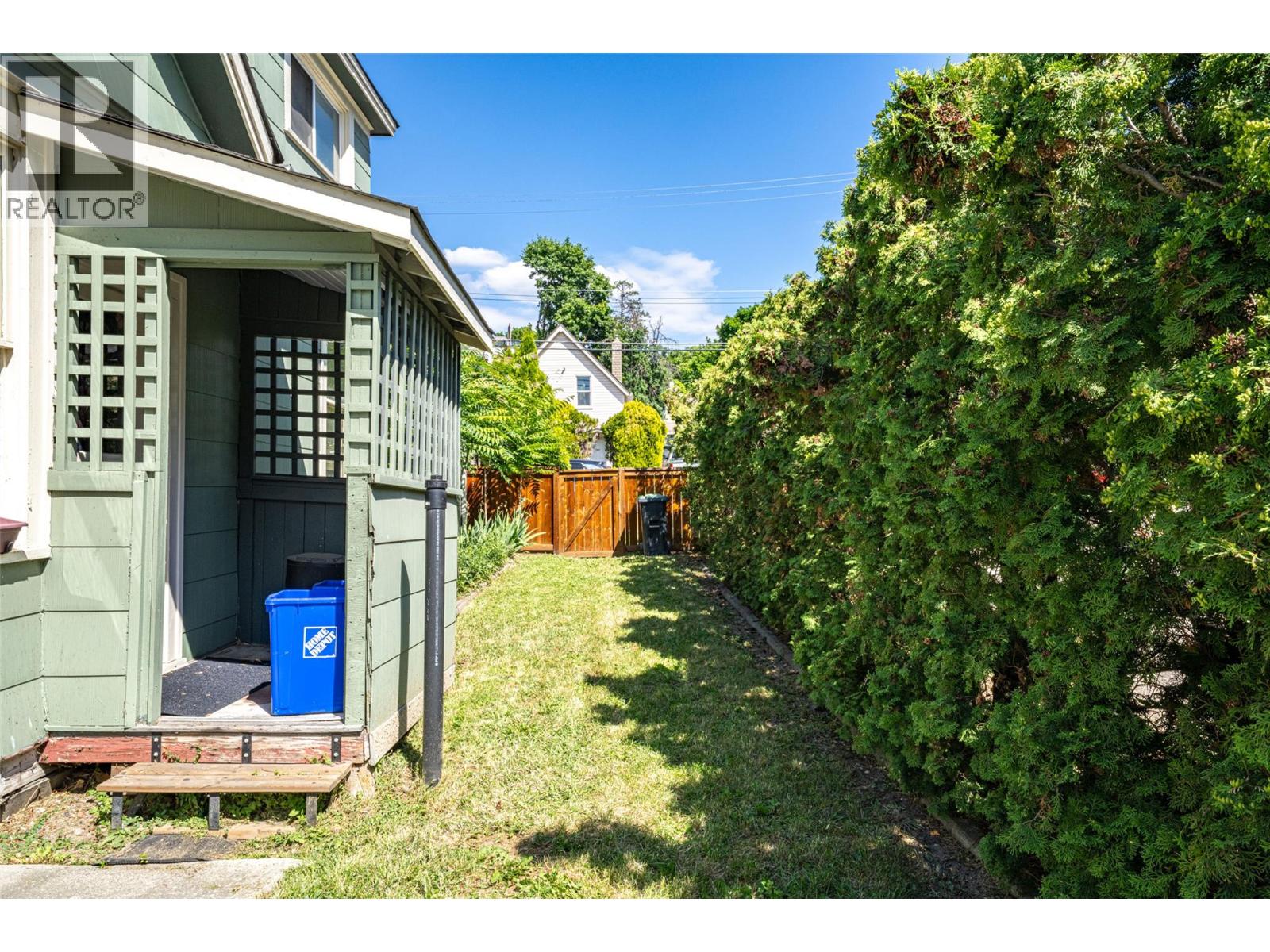 3008 26 Street - 61
