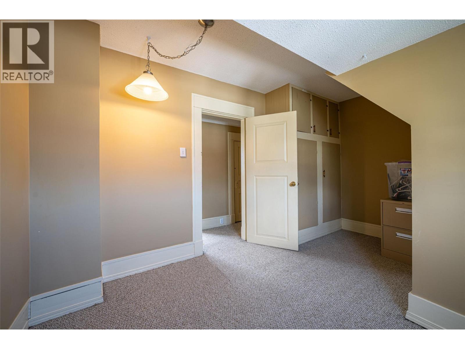 3008 26 Street - 54