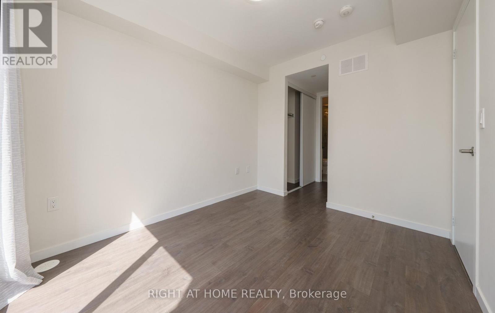 #34 200 ALEX GARDNER CIRCLE - 13