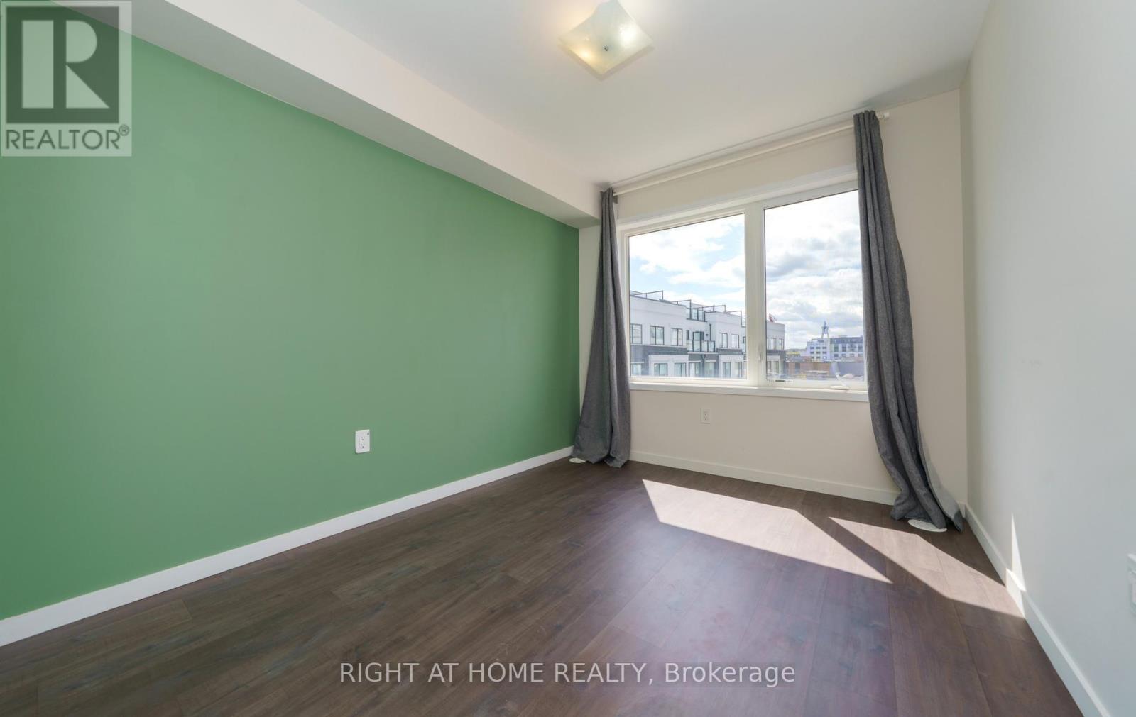 #34 200 ALEX GARDNER CIRCLE - 16
