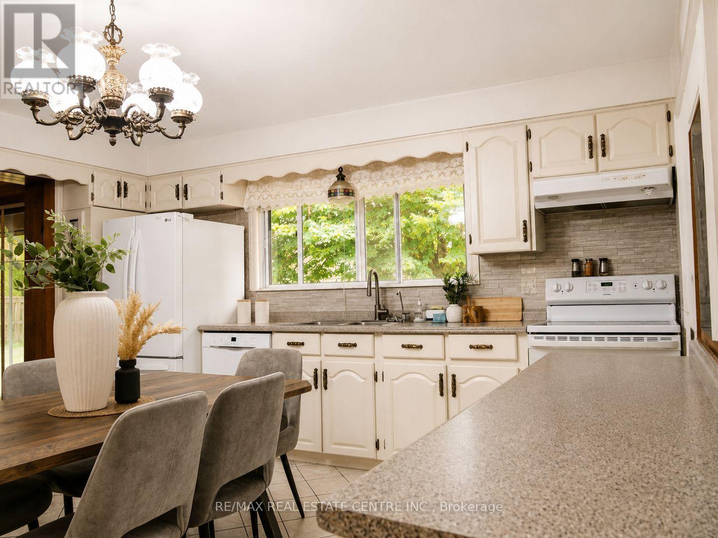 5438 TRAFALGAR ROAD - 19