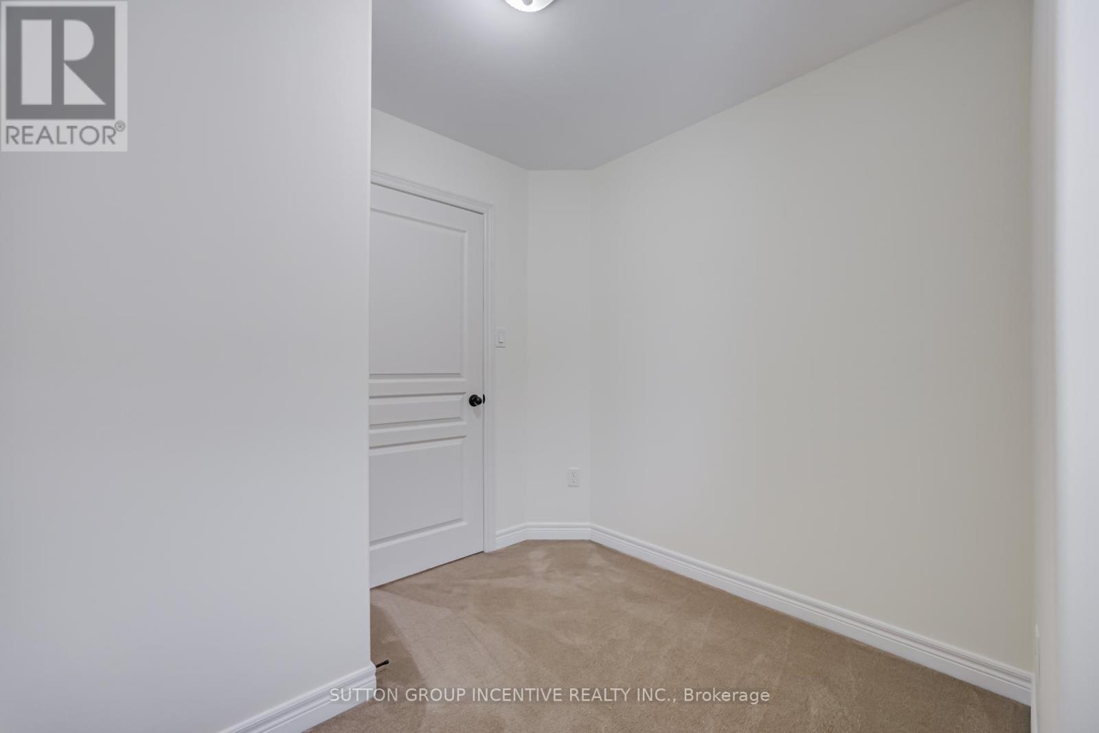 46 VIKING DRIVE - 23