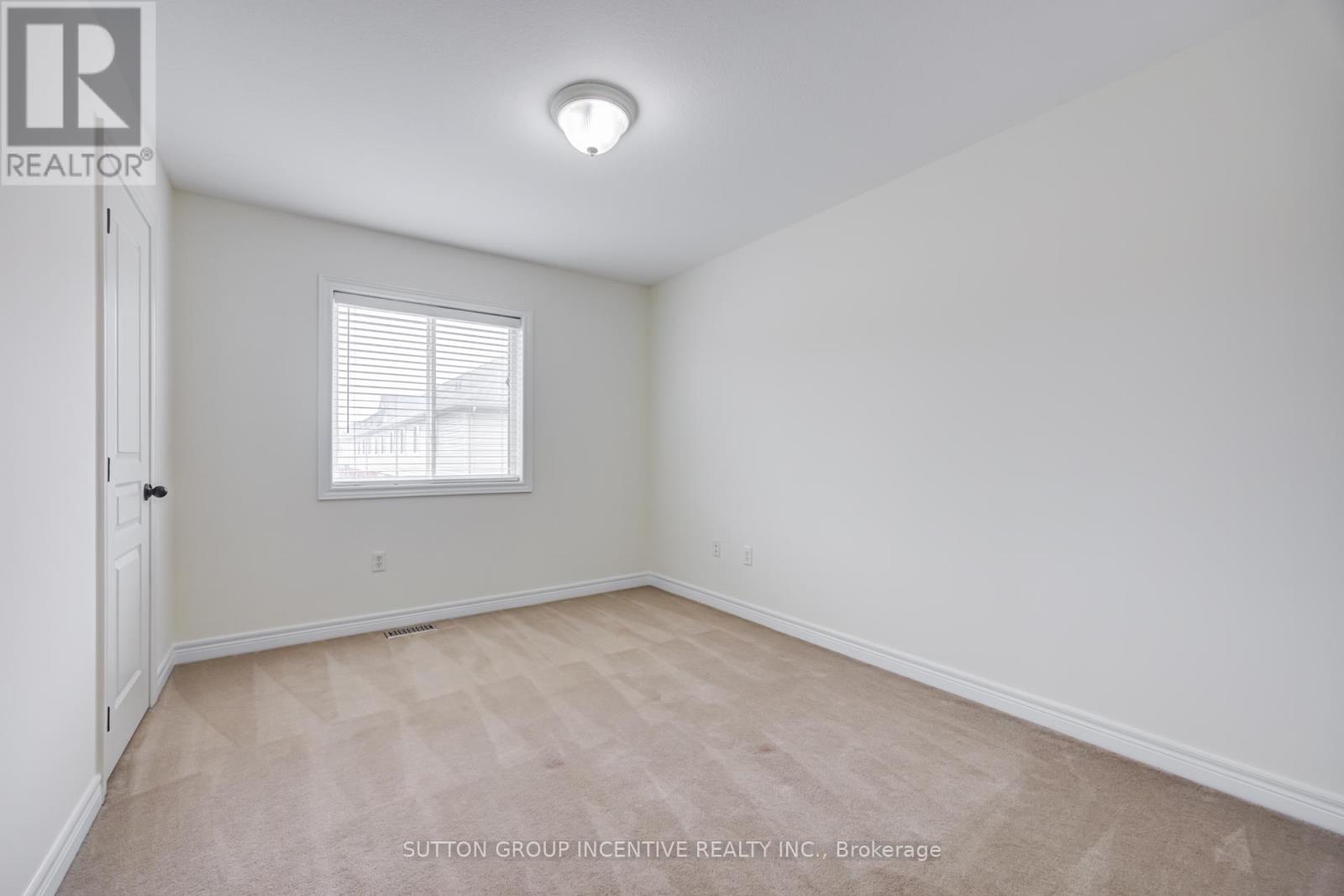 46 VIKING DRIVE - 27
