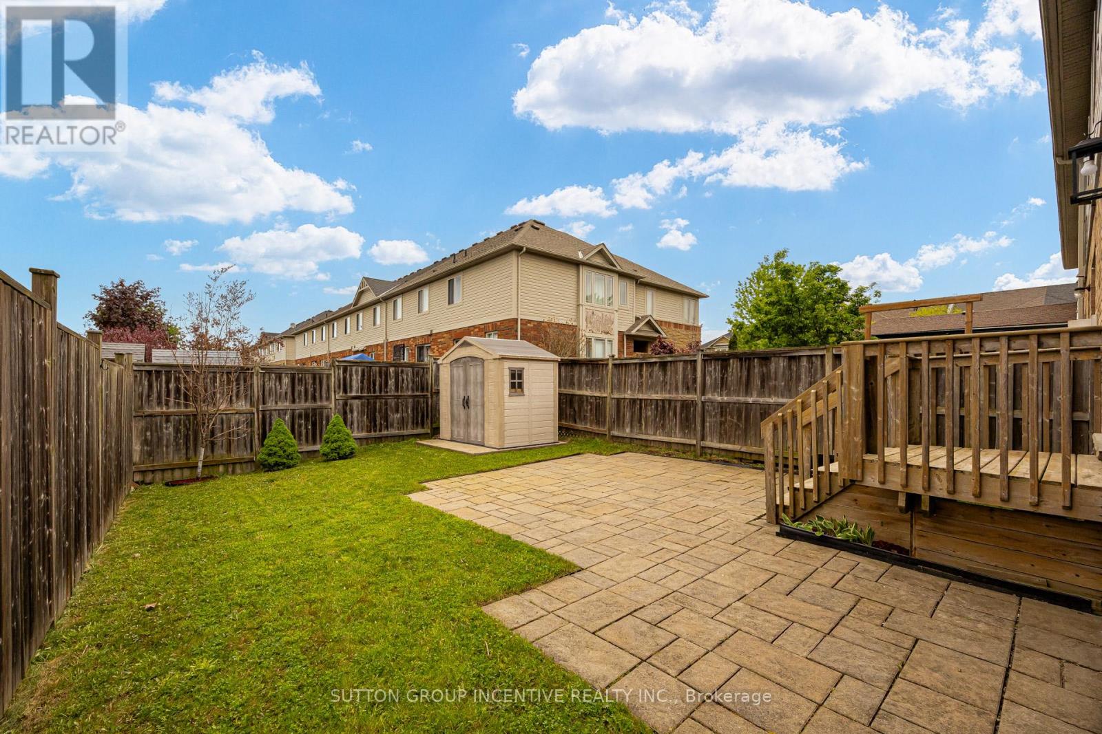 46 VIKING DRIVE - 37