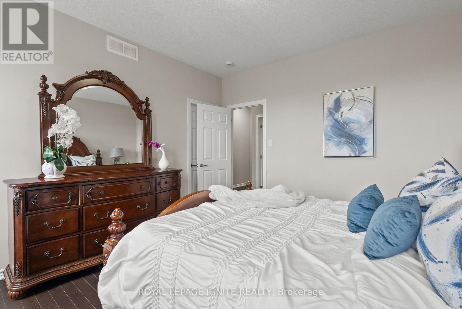 96 DAMSELFLY WAY - 23