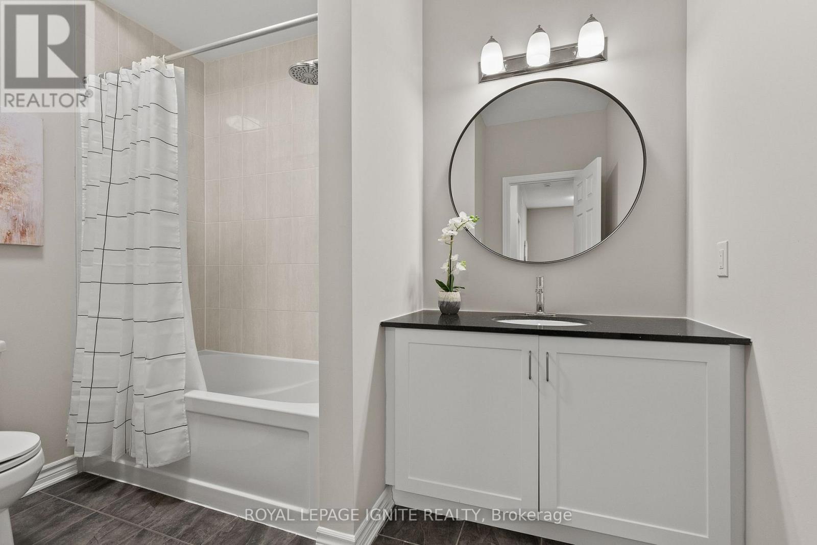 96 DAMSELFLY WAY - 27