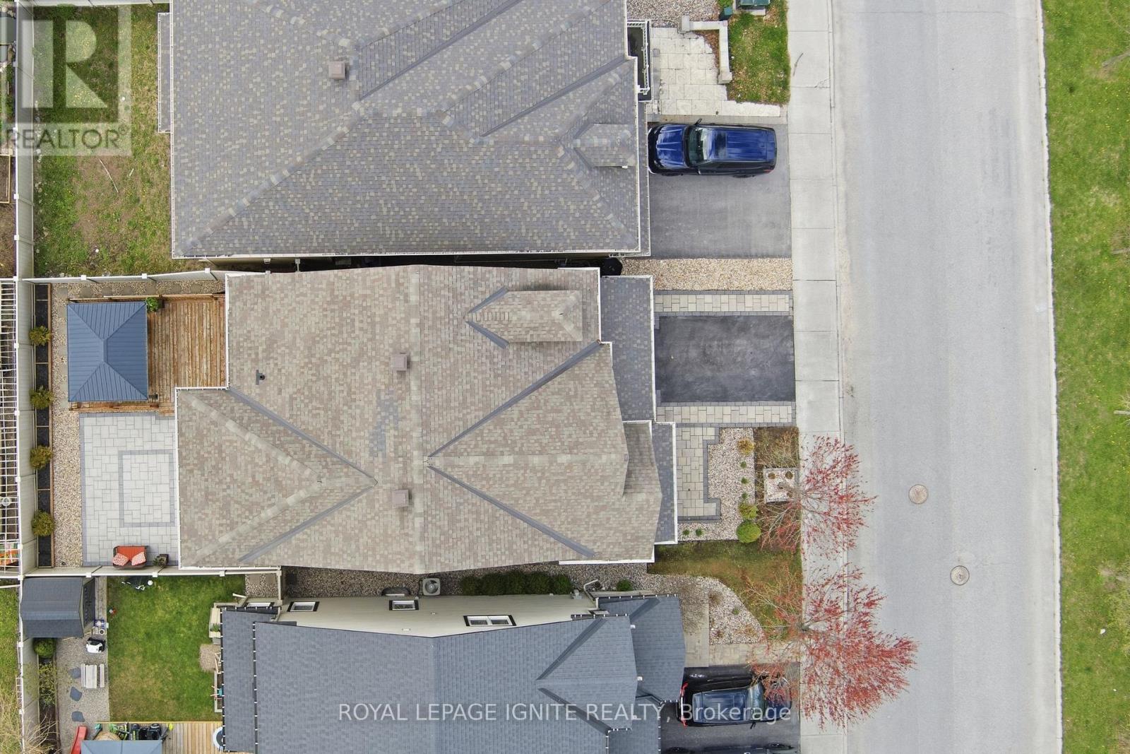96 DAMSELFLY WAY - 43