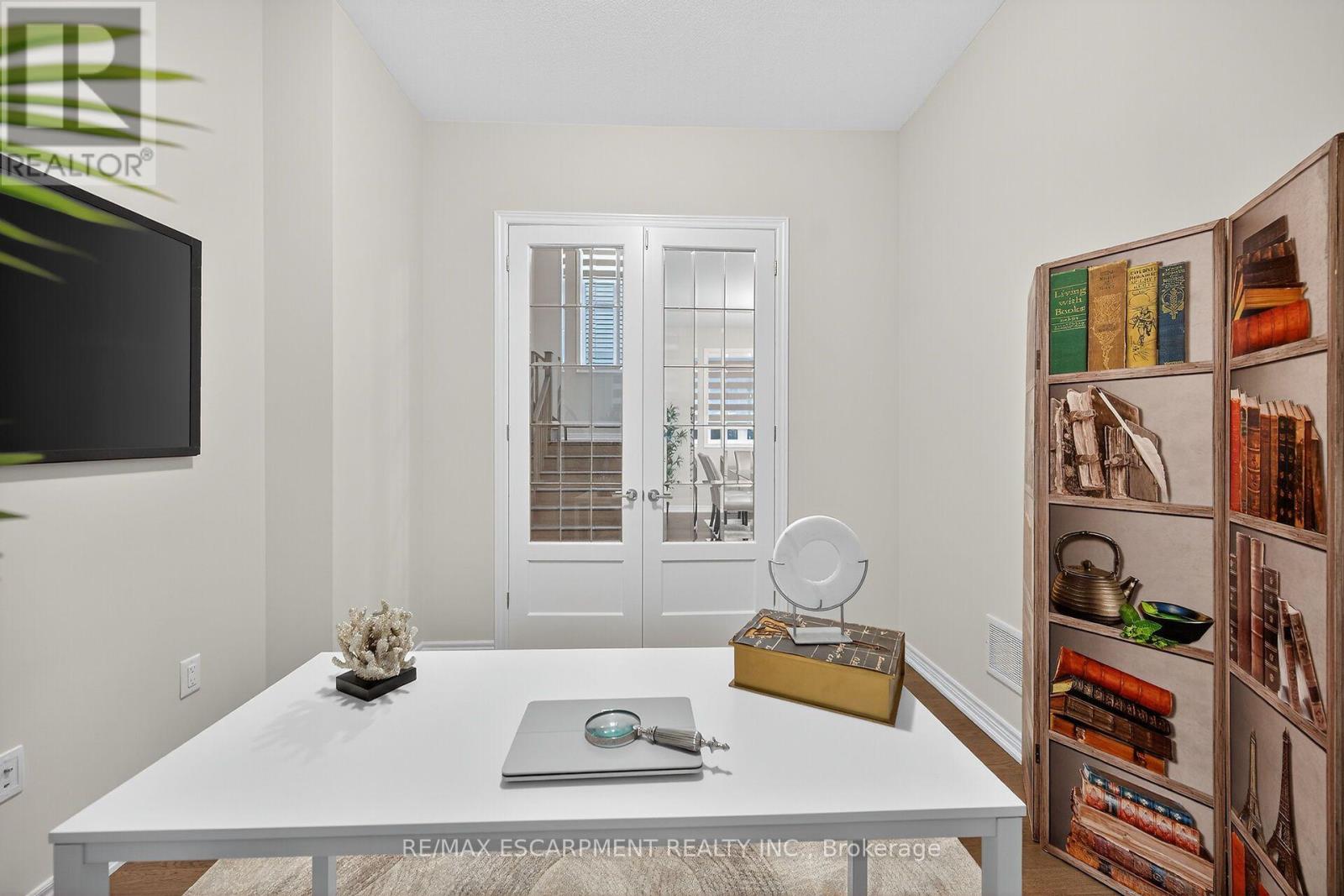 67 STARFIRE CRESCENT - 10