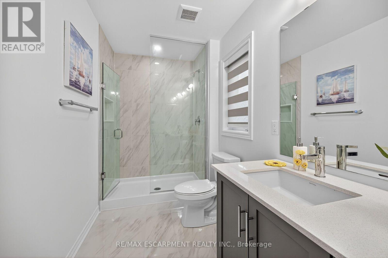 67 STARFIRE CRESCENT - 31