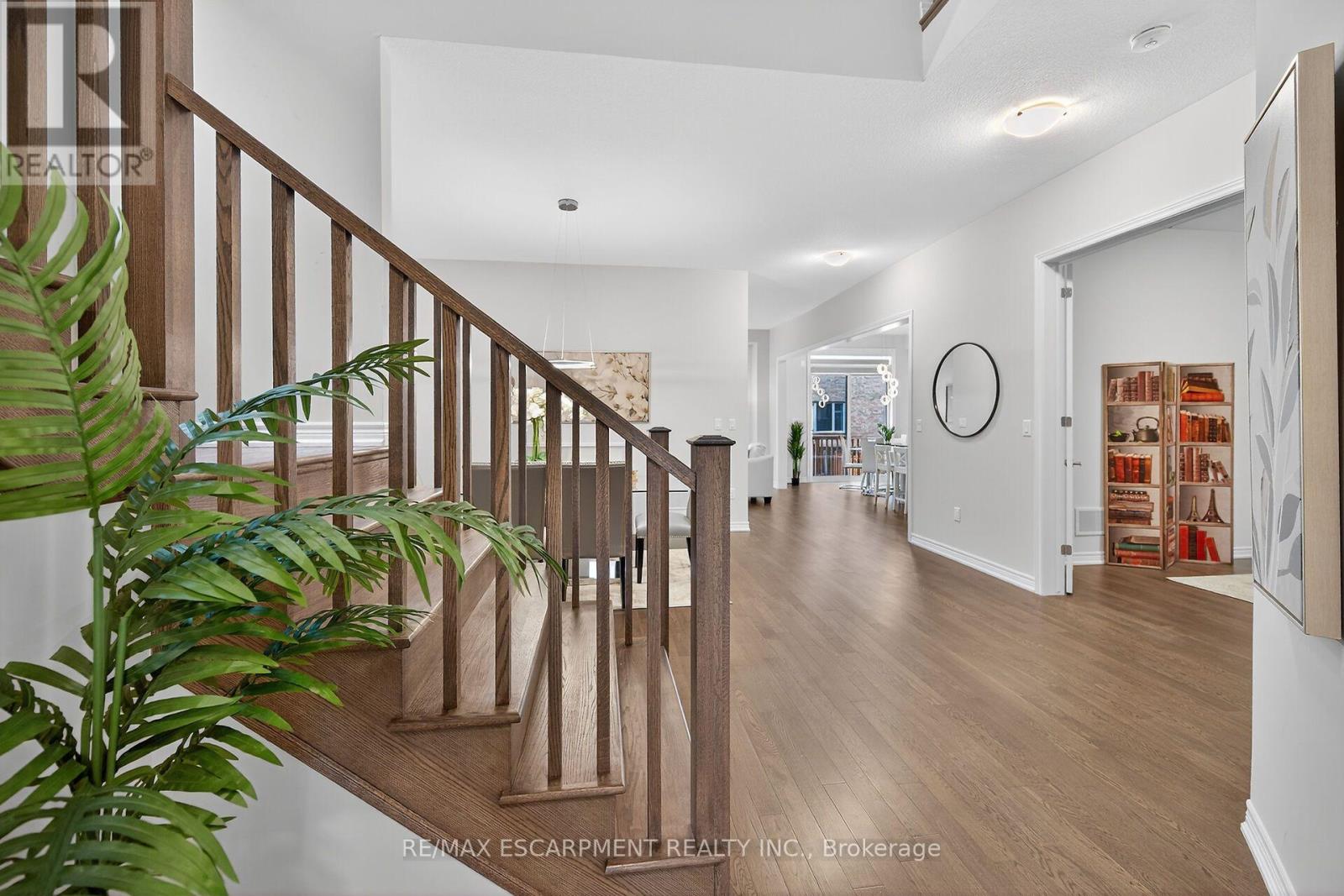 67 STARFIRE CRESCENT - 4