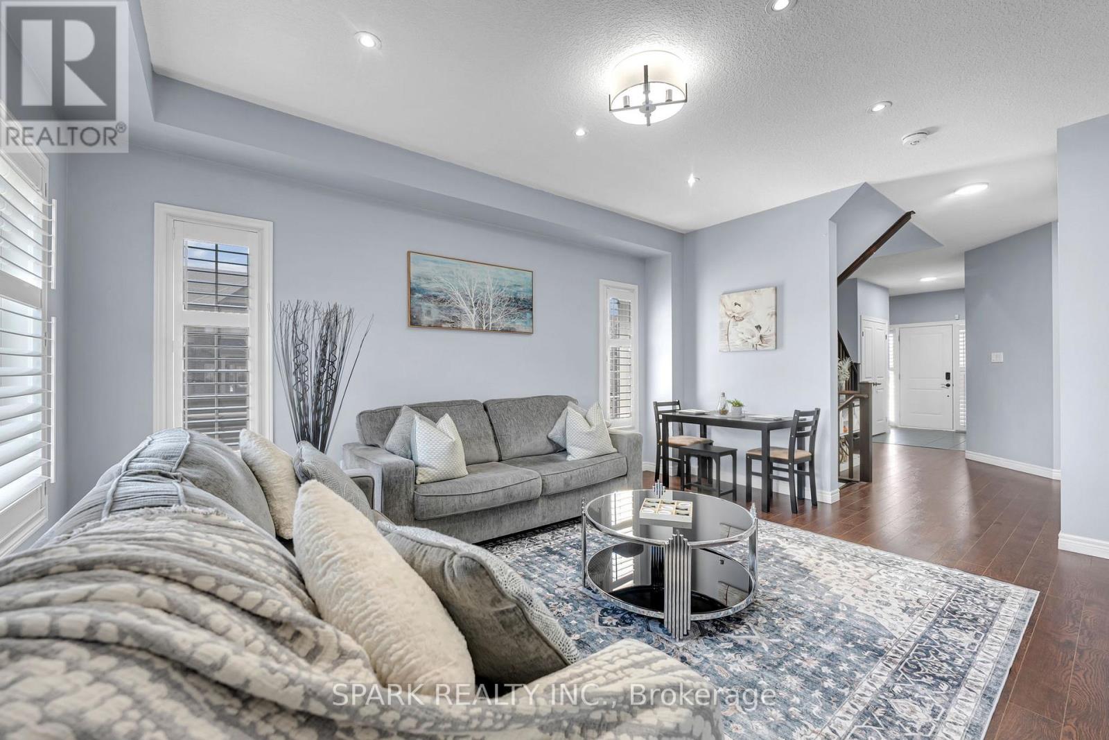 4 CUTTS CRESCENT - 7
