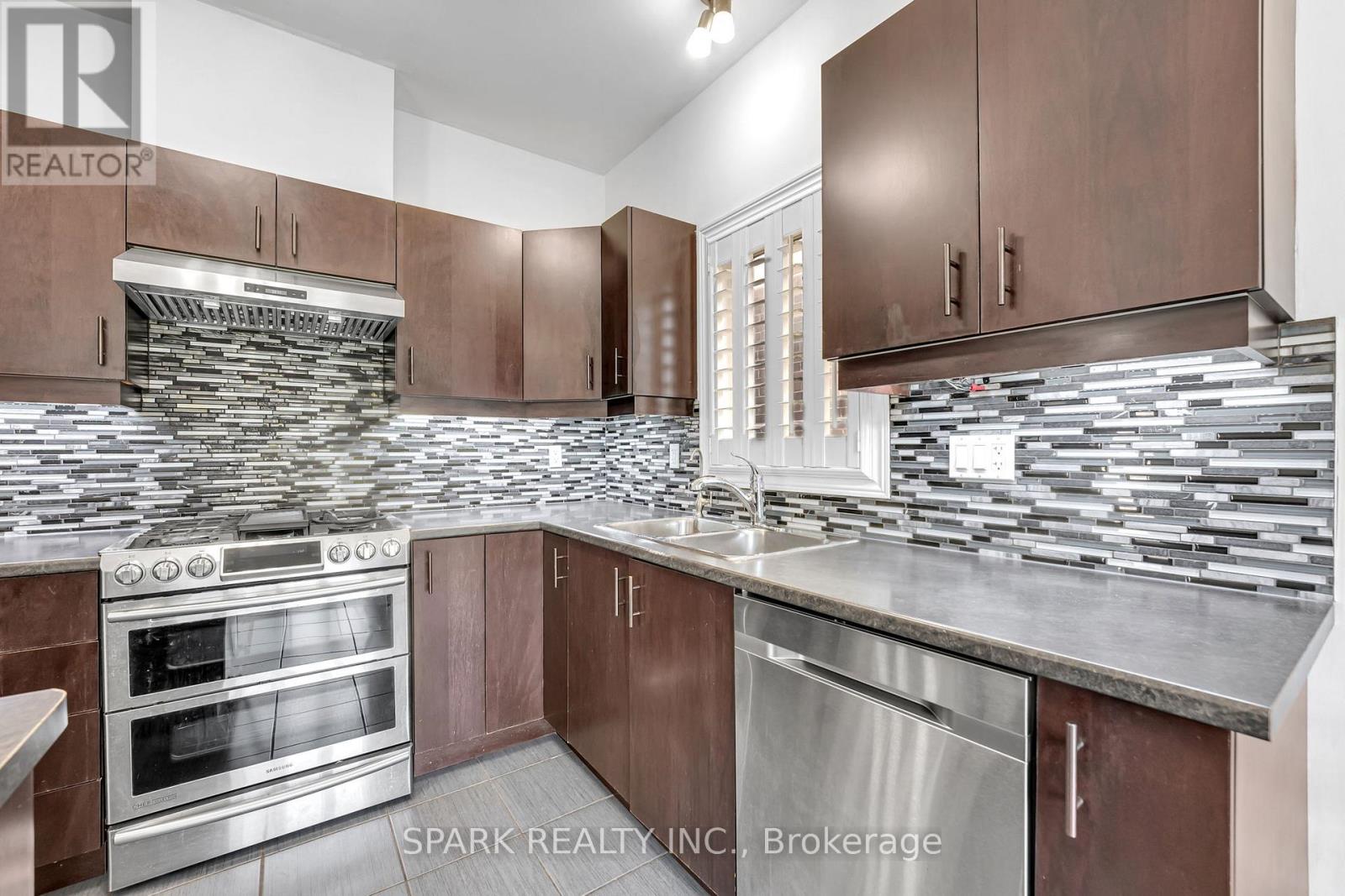 4 CUTTS CRESCENT - 9