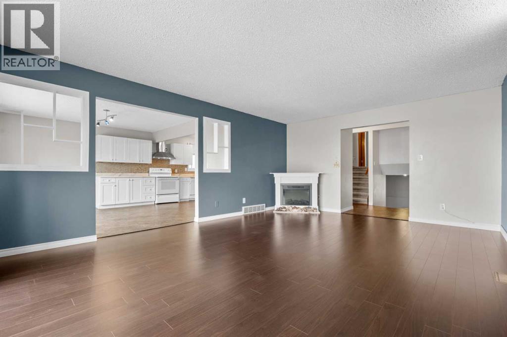 27 Beddington Road NE - 4